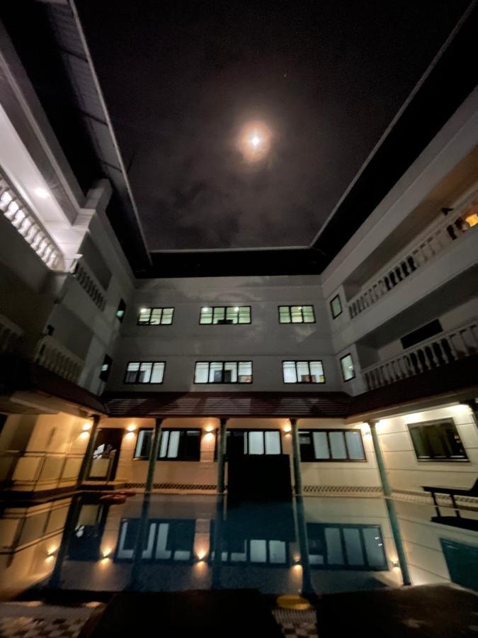 Sajjoys Hotel Varkala Exterior foto